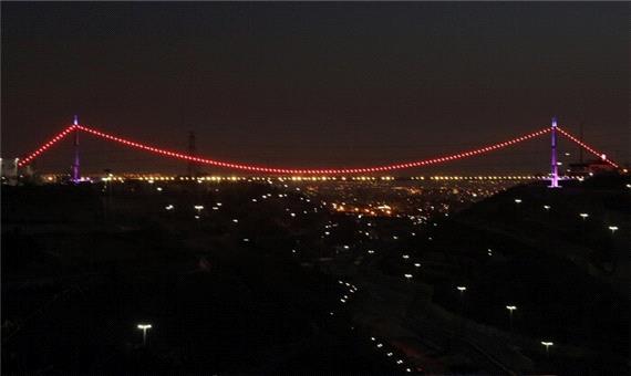 پل معلق آسمان با سیستم های نوین نورپردازی شد