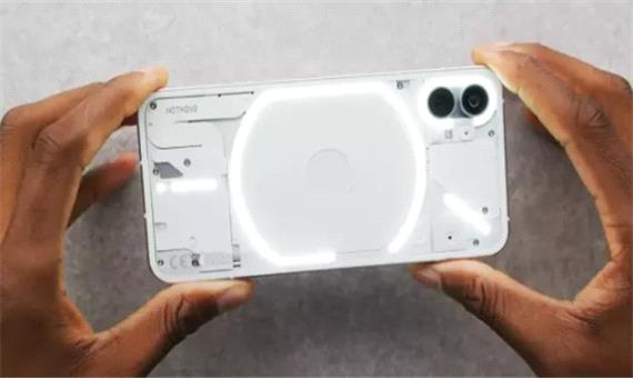 بررسی اولیه گوشی Nothing Phone 1؛ به همان زیبایی که فکرش را می‌کردیم
