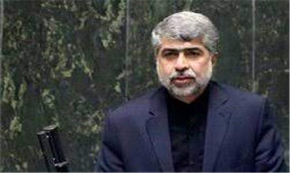 واردات برنج خارجی بیش از نیاز سرانه کشور توسط دلالان باعث شده برنج کشاورزان استان در انبارهای شالیکوبی باقی بماند