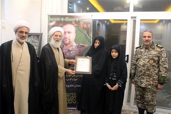 رئیس سازمان عقیدتی سیاسی ارتش: ملتی که اراده‌اش قوی بماند، پیروز است