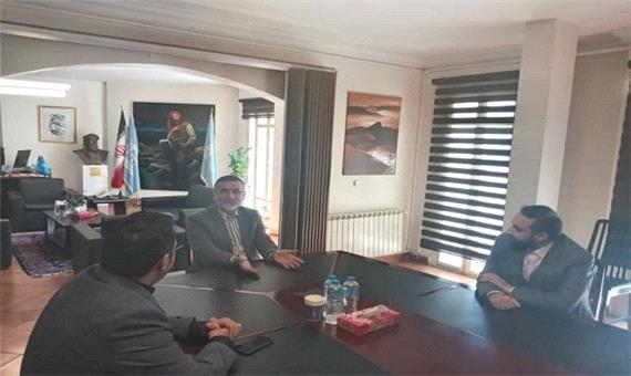 دیدار شهردار بندر کیاشهر با دبیرکل کمیسیون ملی یونسکو در ایران با هدف بررسی پتانسیل‌های گردشگری