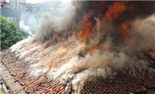 تصاویر| آتش سوزی یک خانه ویلایی در رشت