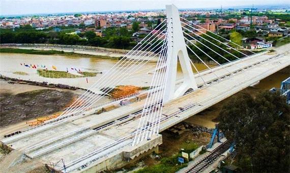 افتتاح اولین پل کابلی شمال کشور در آستانه اشرفیه