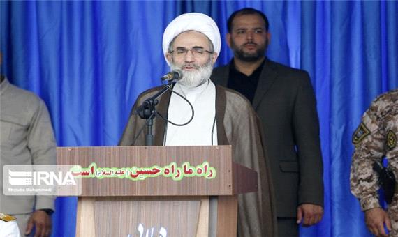 امام جمعه رشت: دفاع مقدس باعث سربلندی ملت ایران شد
