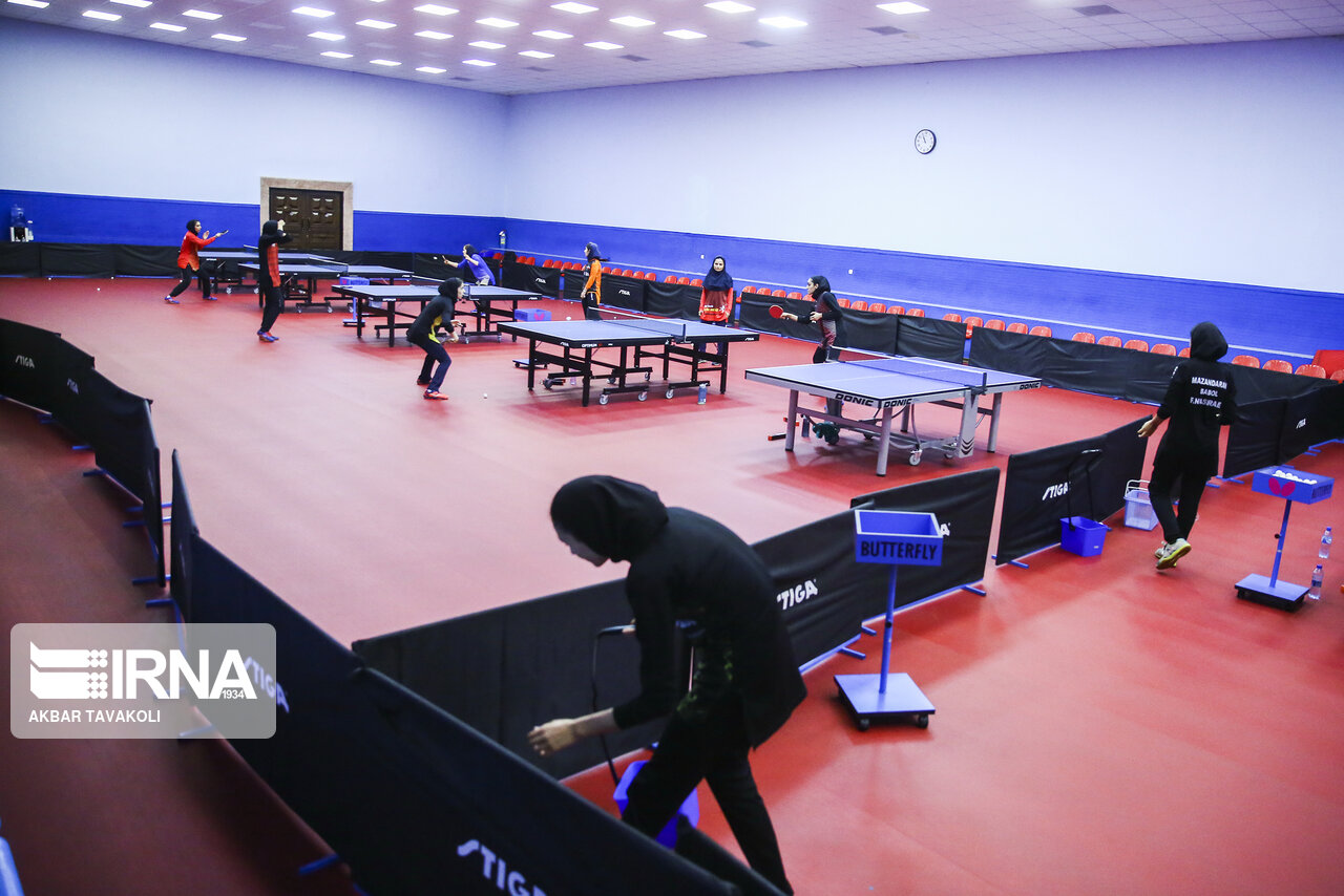 مسابقات تنیس روی میز و فوتبالدستی هفته دفاع مقدس گیلان پایان یافت