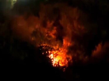 آتش‌سوزی مجدد در ارتفاعات لاهیجان مهار شد