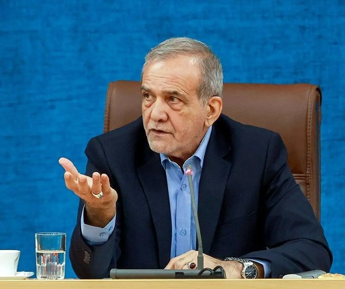 پزشکیان: هر کسی در این مملکت می تواند مشکلات مارا حل کند این گوی و این میدان