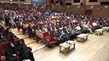 تجلیل از خادمان و نقش آفرینان دومین کنگره ملی ۸ هزار شهید گیلان