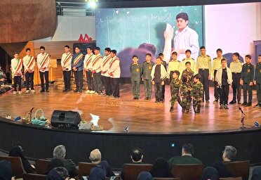 تجلیل از ۳۰۰ دانش آموز گیلانی در اجلاسیه شهدای دانش آموز