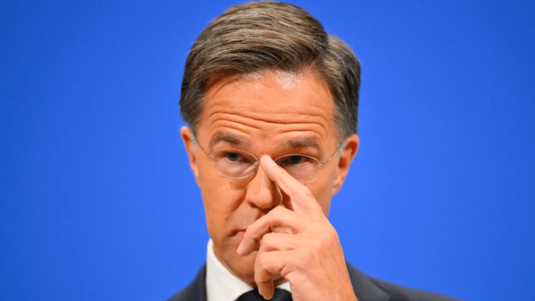 نگرانی دبیر کل ناتو از افزایش همکاری‌های دفاعی ایران و روسیه