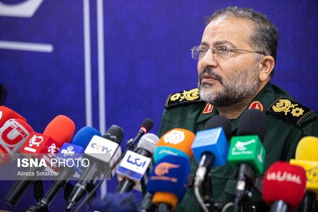 سردار سلیمانی: ایران ضعیف و دست‌نشانده، مطالبه و مطلوب انگلیسی‌ها است