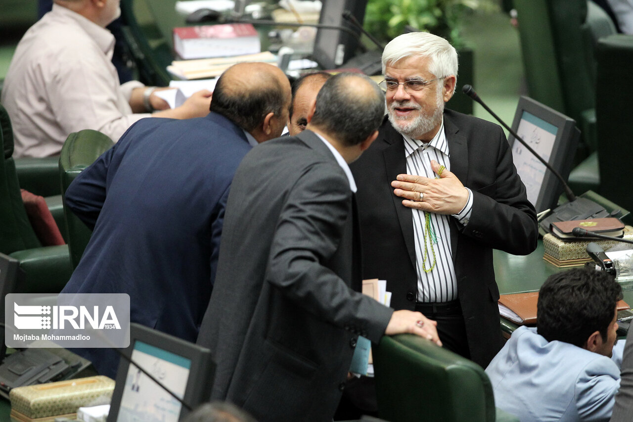 بررسی اجرای سال اول برنامه هفتم با حضور عارف و وزرای دولت