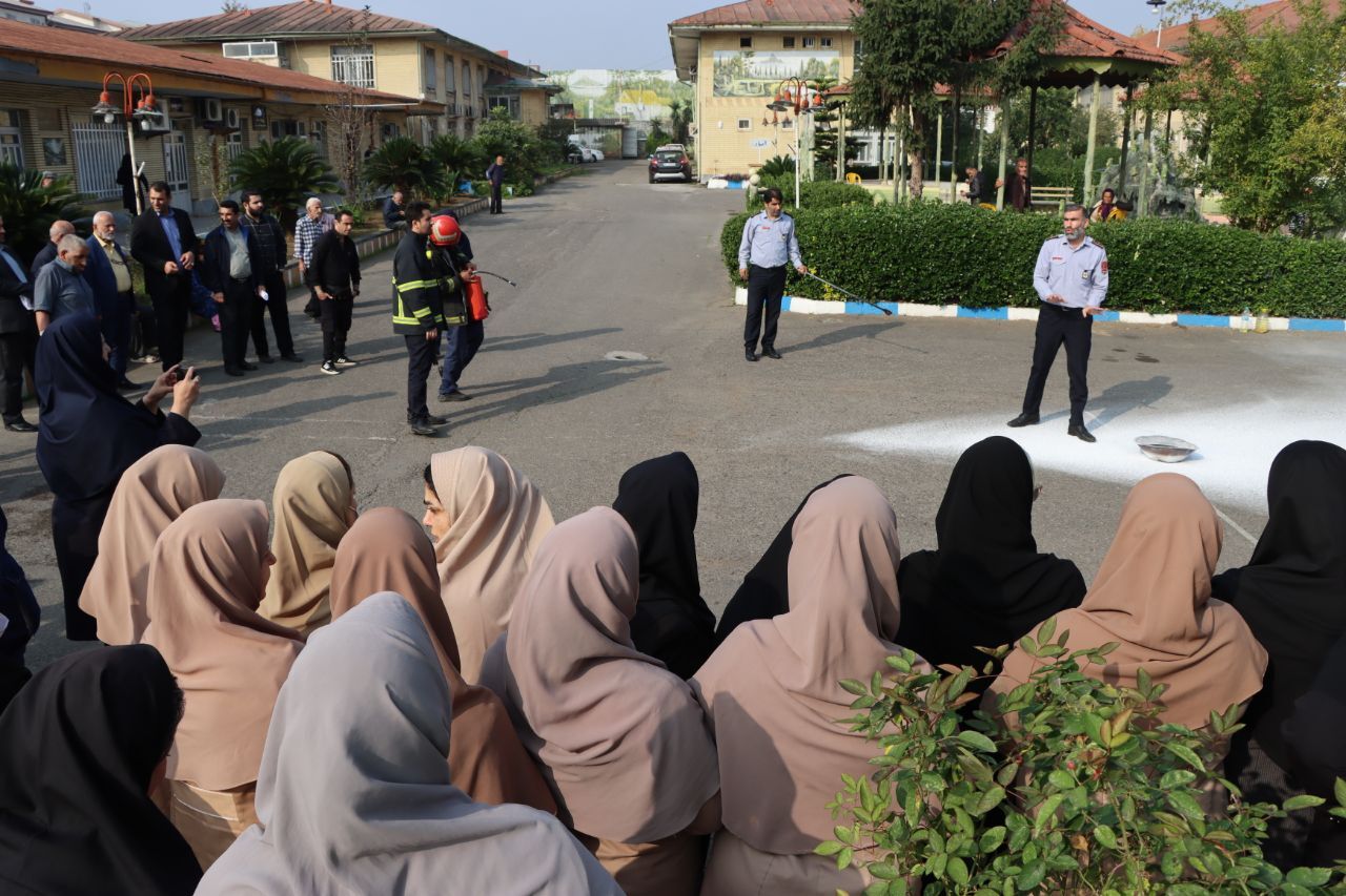 برگزاری دوره آموزش ایمنی و آتش نشانی برای کارکنان آسایشگاه معلولین رشت