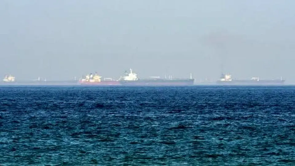 ادعای شرکت انگلیسی درباره تغییر مسیر یک نفت‌کش به سمت آب‌های ایران