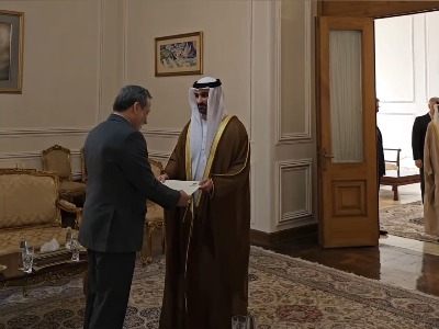 سفیر جدید امارات استوارنامه خود را تسلیم عراقچی کرد