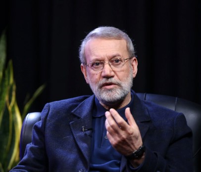 لاریجانی: حاضریم کارت سفید به پاکستانی‌ها بدهیم