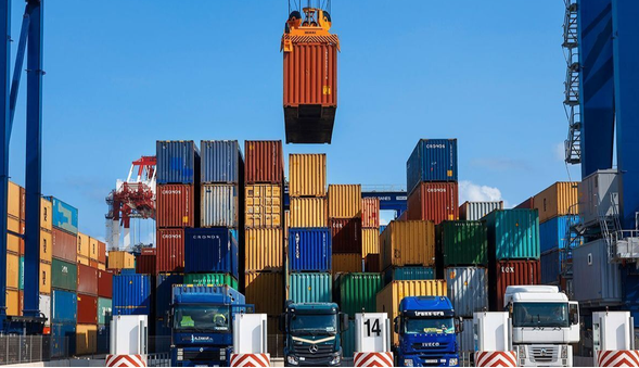 بلاتکلیفی یک هفته‌ای کالاهای اساسی در گمرک