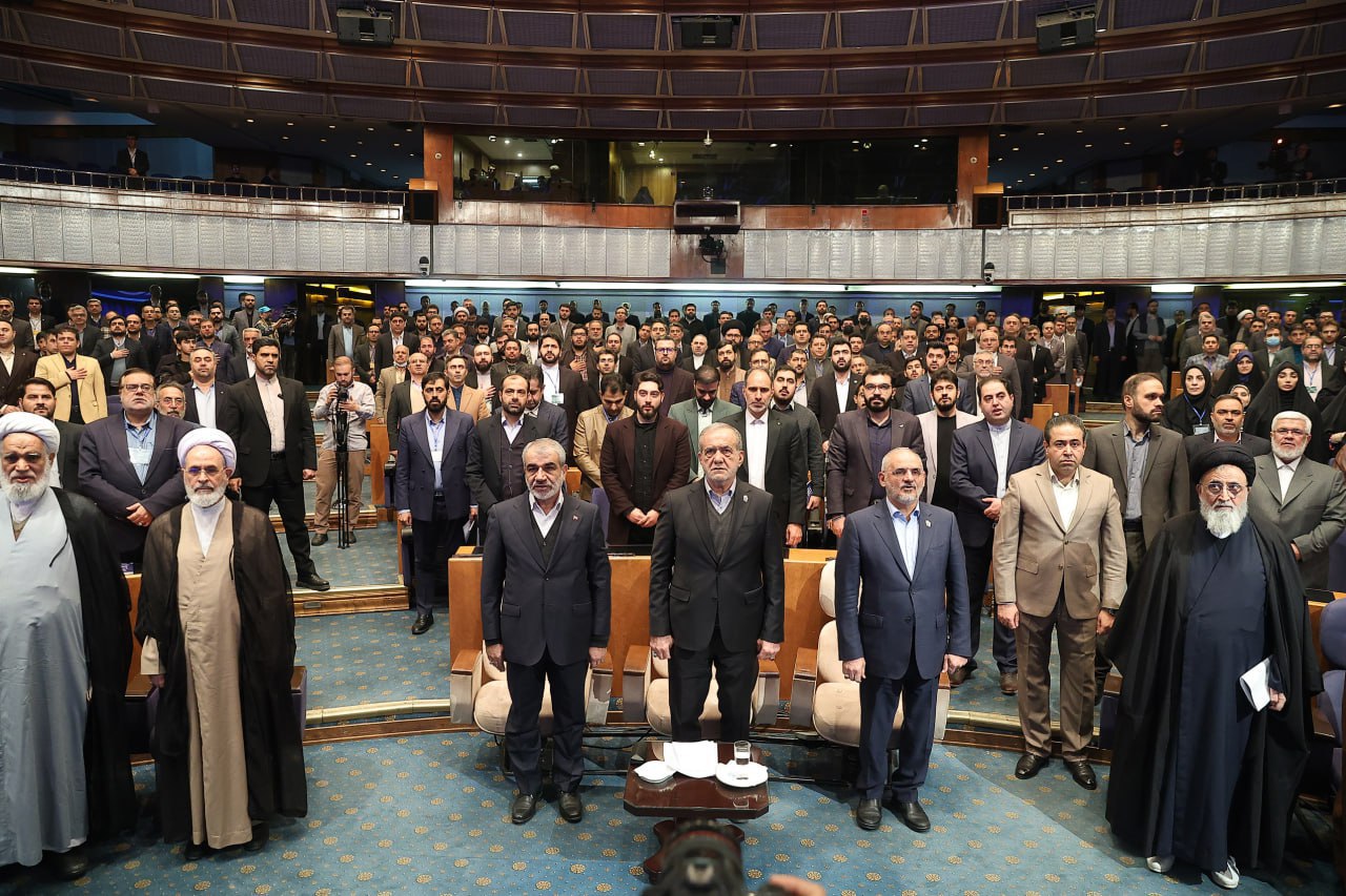 حضور رئیس‌جمهور در نشست پایانی همایش حقوق ملّت و آزادی‌های مشروع