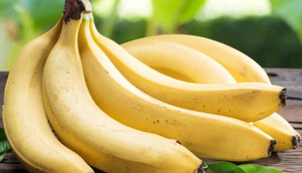 موز را به این دلیل به هر نوشیدنی اضافه نکنید!