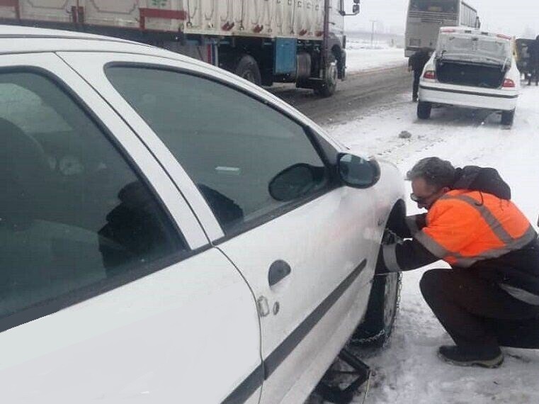 رانندگان برای گذر از محور‌های کوهستانی گیلان مجهز باشند