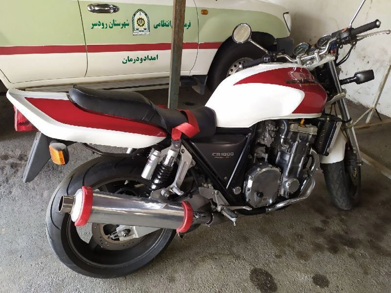 کشف موتورسیکلت ۴۰۰ سی‌سی قاچاق در رودسر