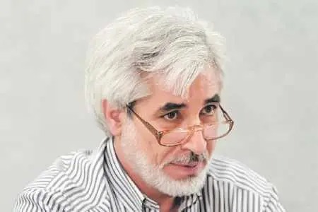 عرب سرخی: بخش‌هایی از حاکمیت مایل نبودند روحانی کاندیدا شود