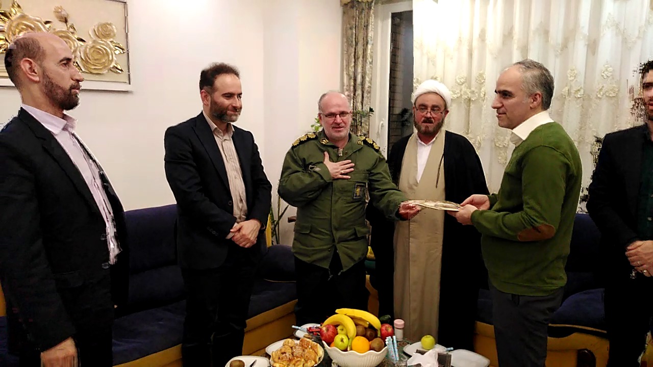 دیدار مسئولان با پژوهشگر بسیجی لنگرودی