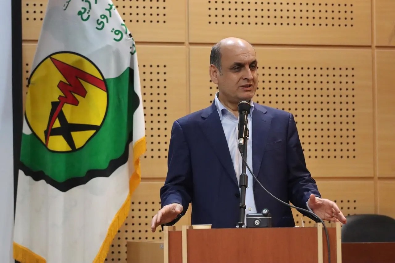 نصب پنل‌های خورشیدی و رعایت استانداردهای ساختمان‌سازی ضرورت دارد