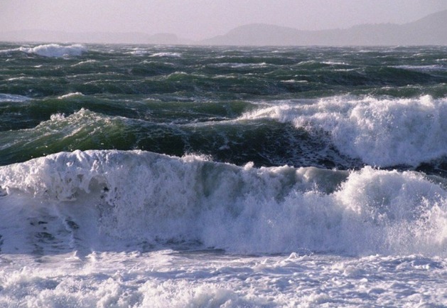 دریای خزر تا اوایل هفته آینده مواج