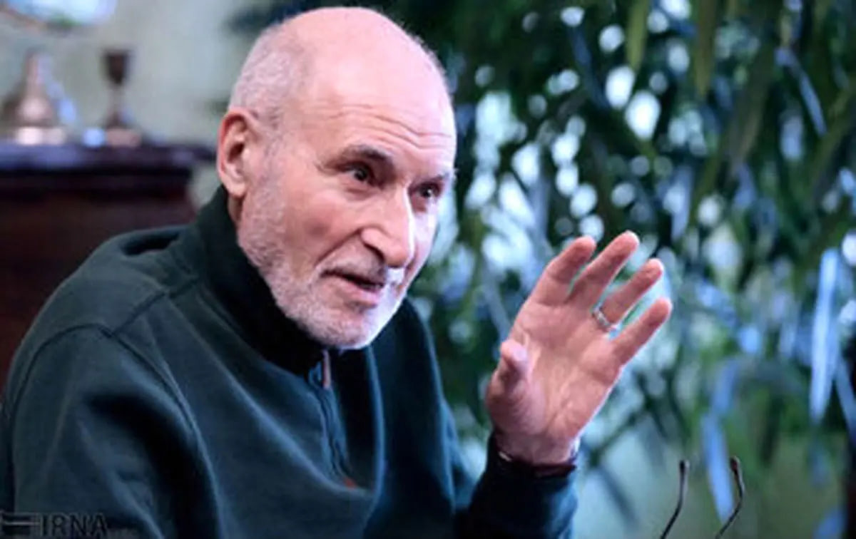 روایت بهزاد نبوی از خودکشی نافرجامش با سیانور؛ شهادتین را با صدای بلند خواندم