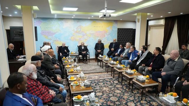 ولایتی: اعتبار ترامپ و نتانیاهو روز به روز کاهش می‌یابد