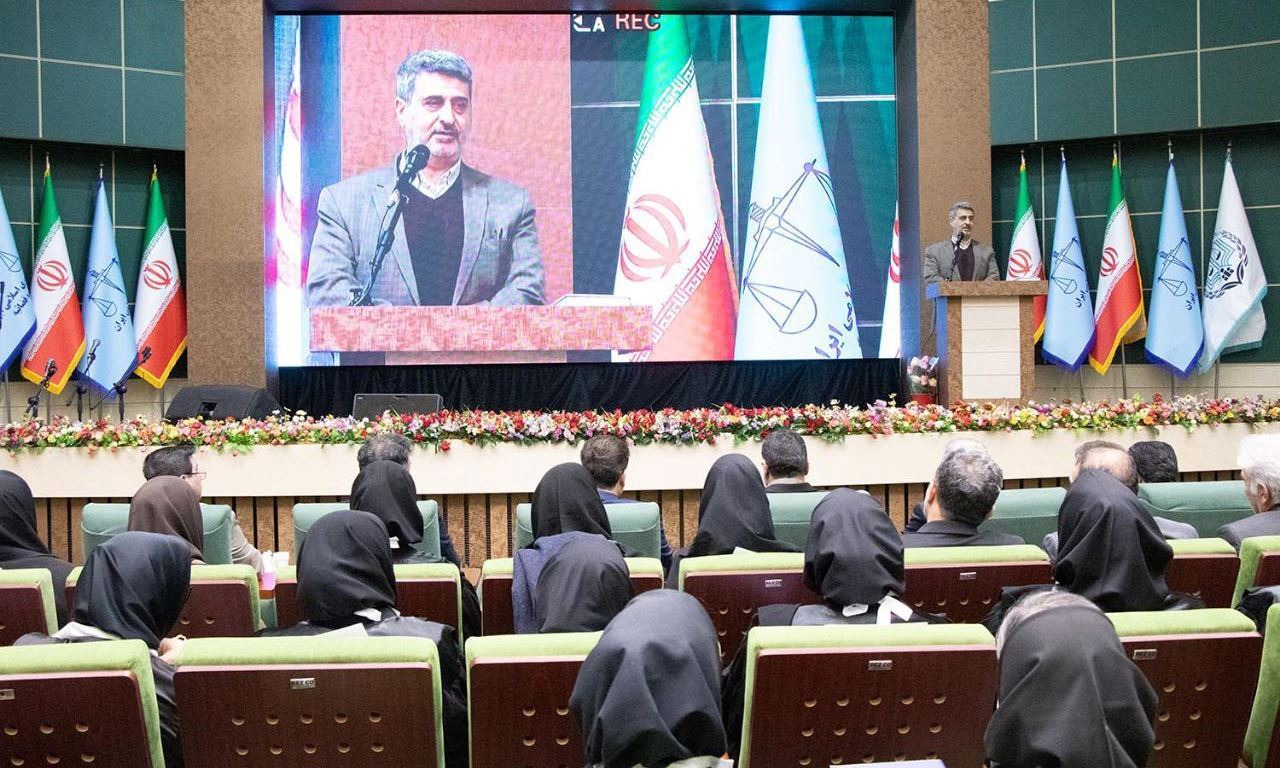 آیین تحلیف کارآموزان مرکز وکلای گیلان