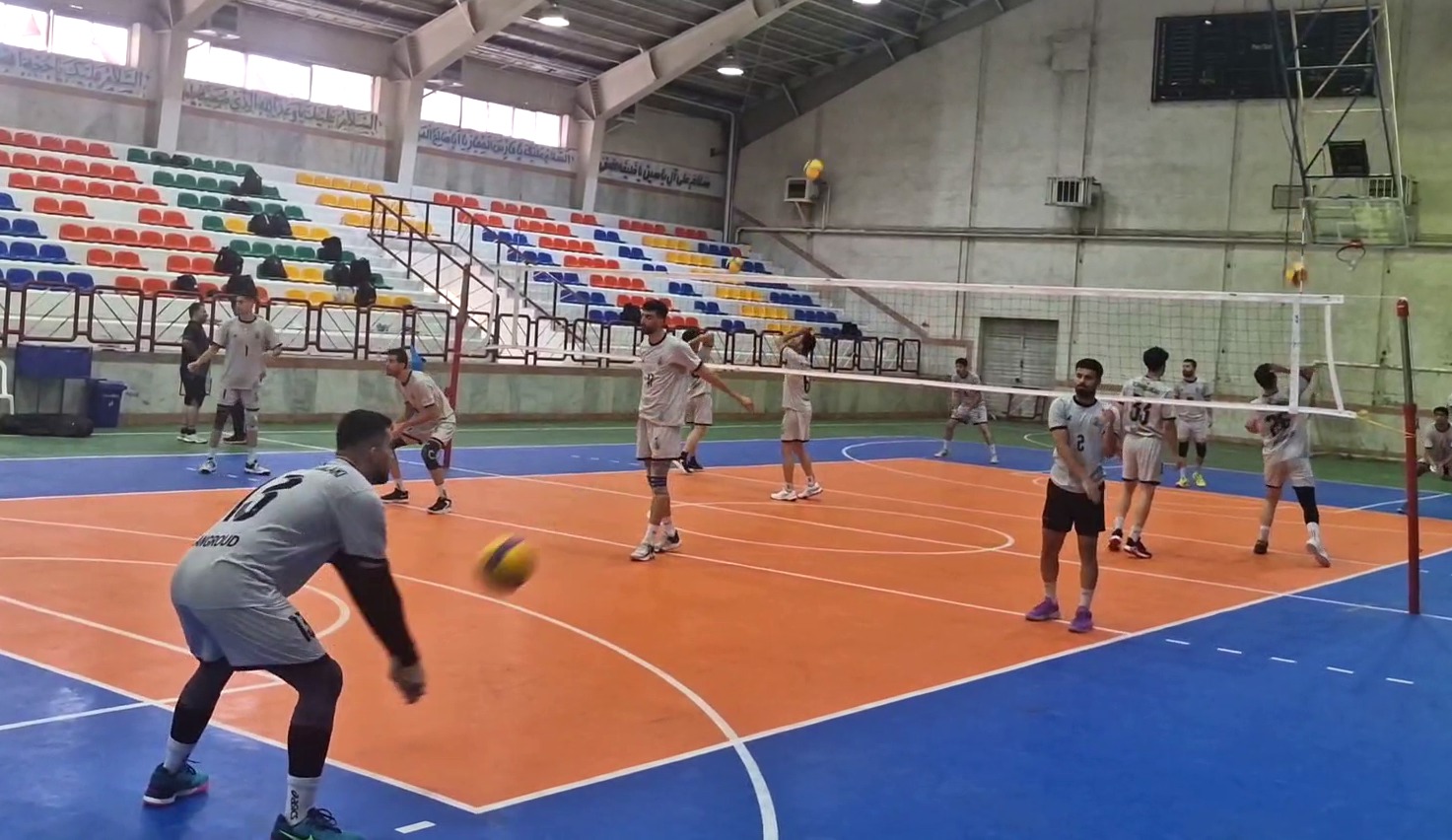 پیروزی بی دردسر تیم والیبال شهید املاکی در لیگ دسته اول