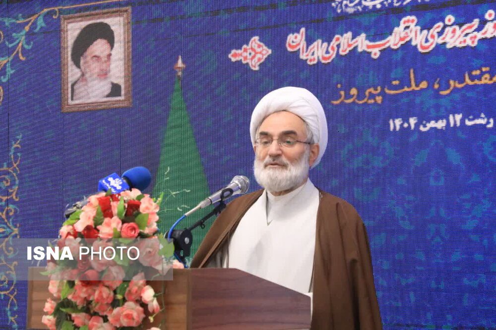 نماینده ولی فقیه در گیلان: آینده کشور در گرو علم و دانش است