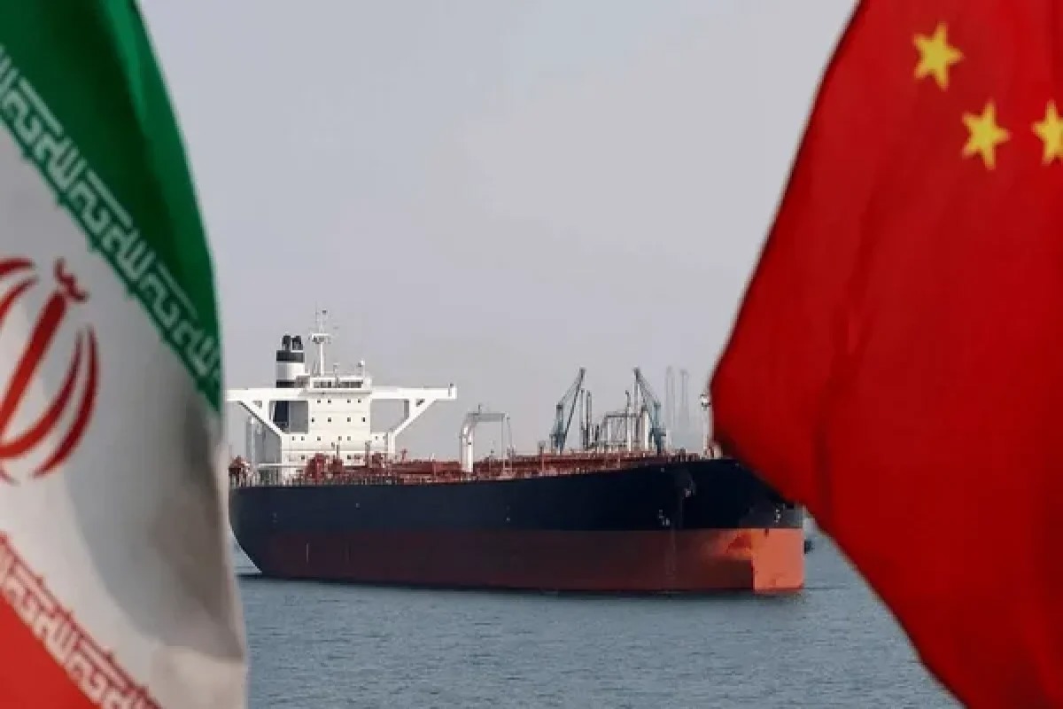 رویترز: پکن به جای ونزوئلا از ایران نفت می‌خرد