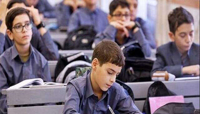 فراتر از تدریس و نمره؛ معلم خوب از نگاه دانش‌آموزان