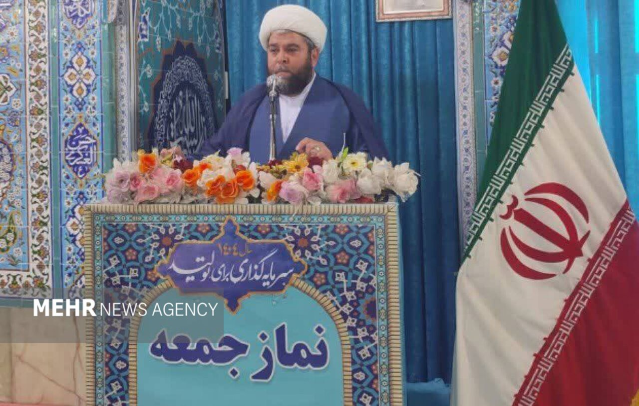امام جمعه بندر کیاشهر: ملت ایران در برابر تهدیدها مرعوب نمی‌شود