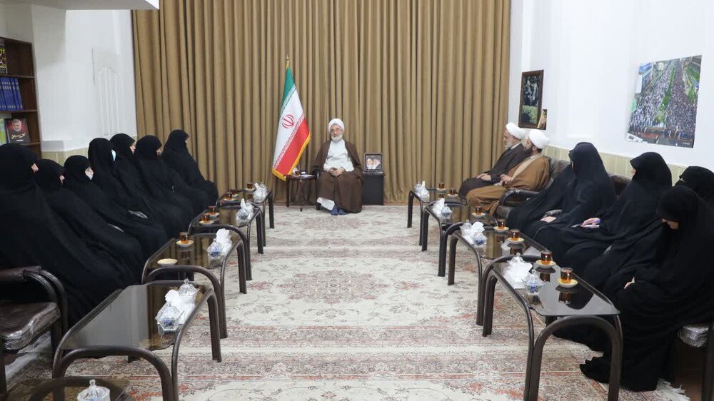 نماینده ولی فقیه در گیلان: حوزه‌های علمیه نقش کلیدی در تربیت نسل انقلابی دارند