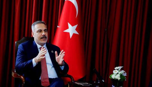 فیدان: نظام سیاسی ایران فرو نمی‌پاشد