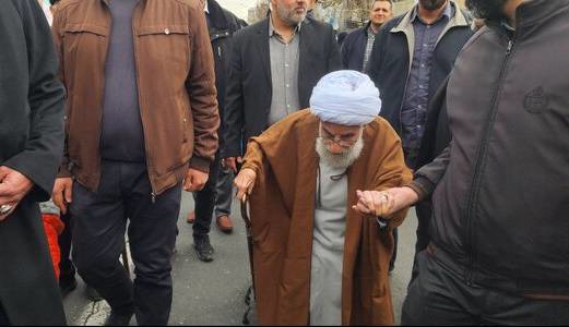 حضور آیت الله جنتی در راهپیمایی ۲۲ بهمن