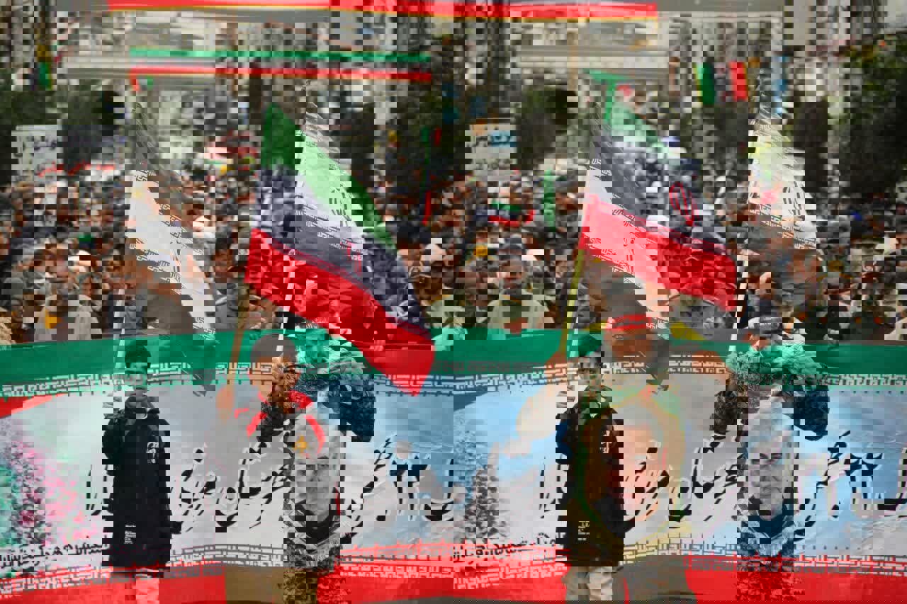 تصاویر اختصاصی خبرنگار مهر از ۲۲ بهمن تماشایی بندر مرزی آستارا