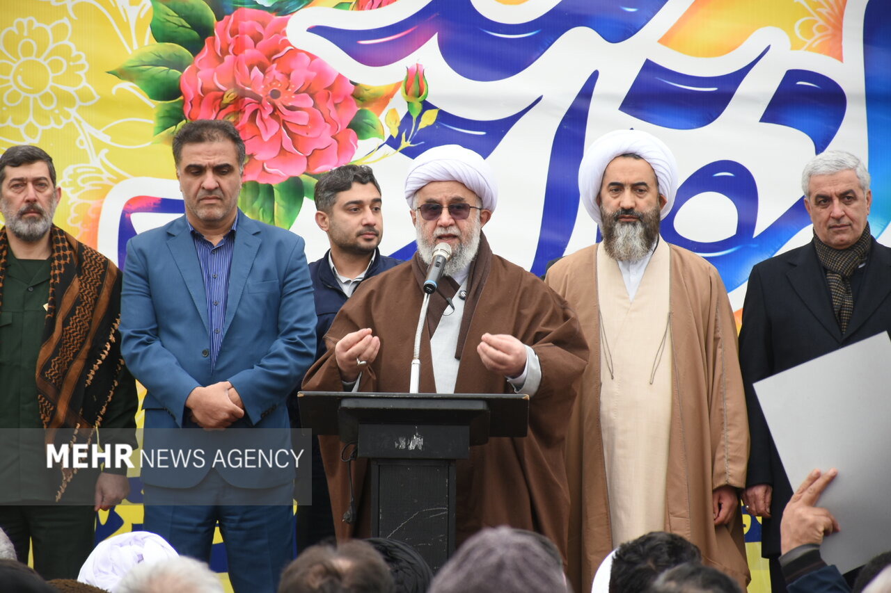 آیت‌الله رمضانی: جمهوری اسلامی الگویی برای ملت‌های آزاده جهان است