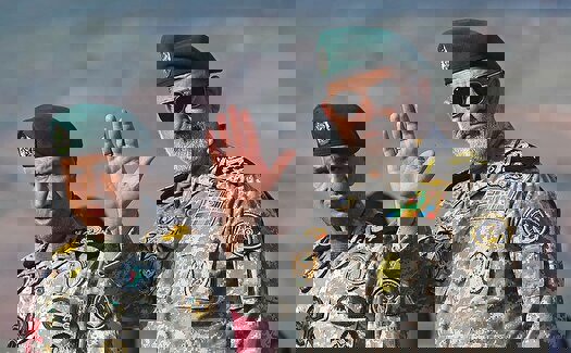 دریادار ایرانی: شبانه‌روز تحرکات دشمنان را رصد می‌کنیم