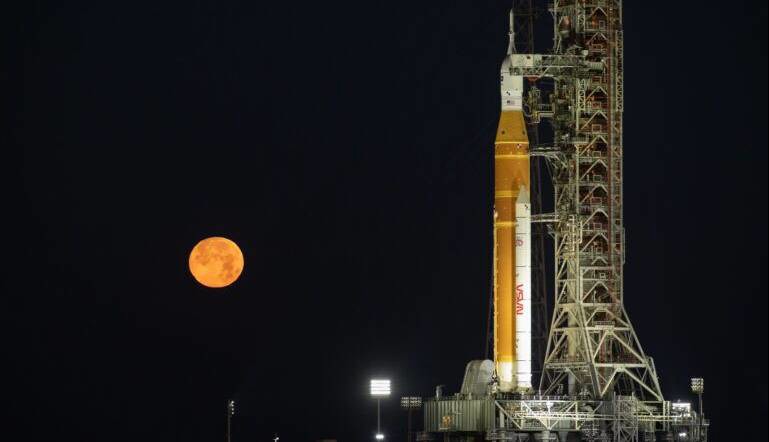 نشت هیدروژن در آستانه پرتاب آرتمیس ۲؛ ناسا به دنبال راه‌حل نهایی برای یک مشکل قدیمی