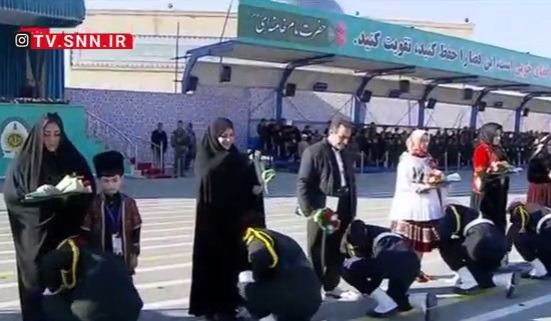 احترام ویژه دانش آموختگان دانشگاه افسری و تربیت پلیس به مادران خود