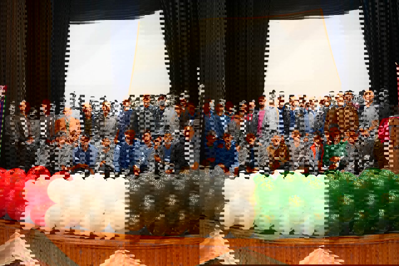 صادقی: تجلیل از دانش‌آموزان موفق انگیزه نسل نوجوان را تقویت می‌کند