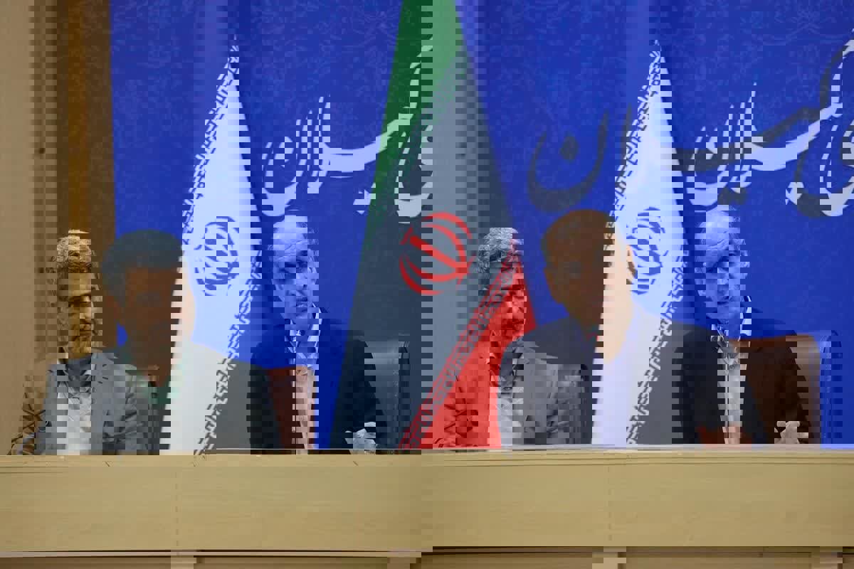 حق شناس: مبارزه با مواد مخدر نیازمند رویکرد اجتماعی و اقتصادی است