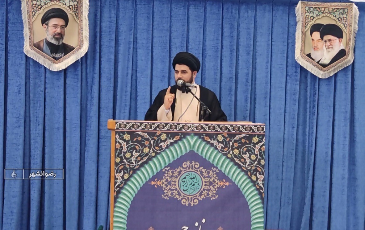 وحدت ملی خط مقدم نبرد با دشمن