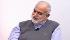 توصیه حسام الدین آشنا به مخالفان مذاکره