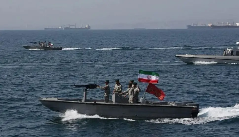 تنگه در تصاحب ایران است